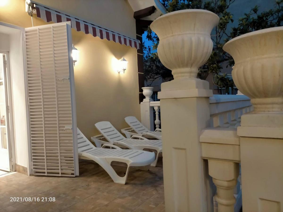 Casa Flores Del Mediterraneo バダロナ エクステリア 写真