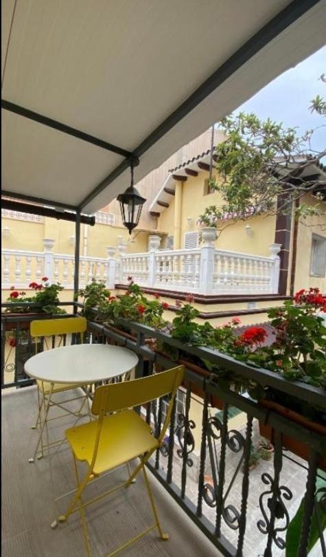Casa Flores Del Mediterraneo バダロナ エクステリア 写真
